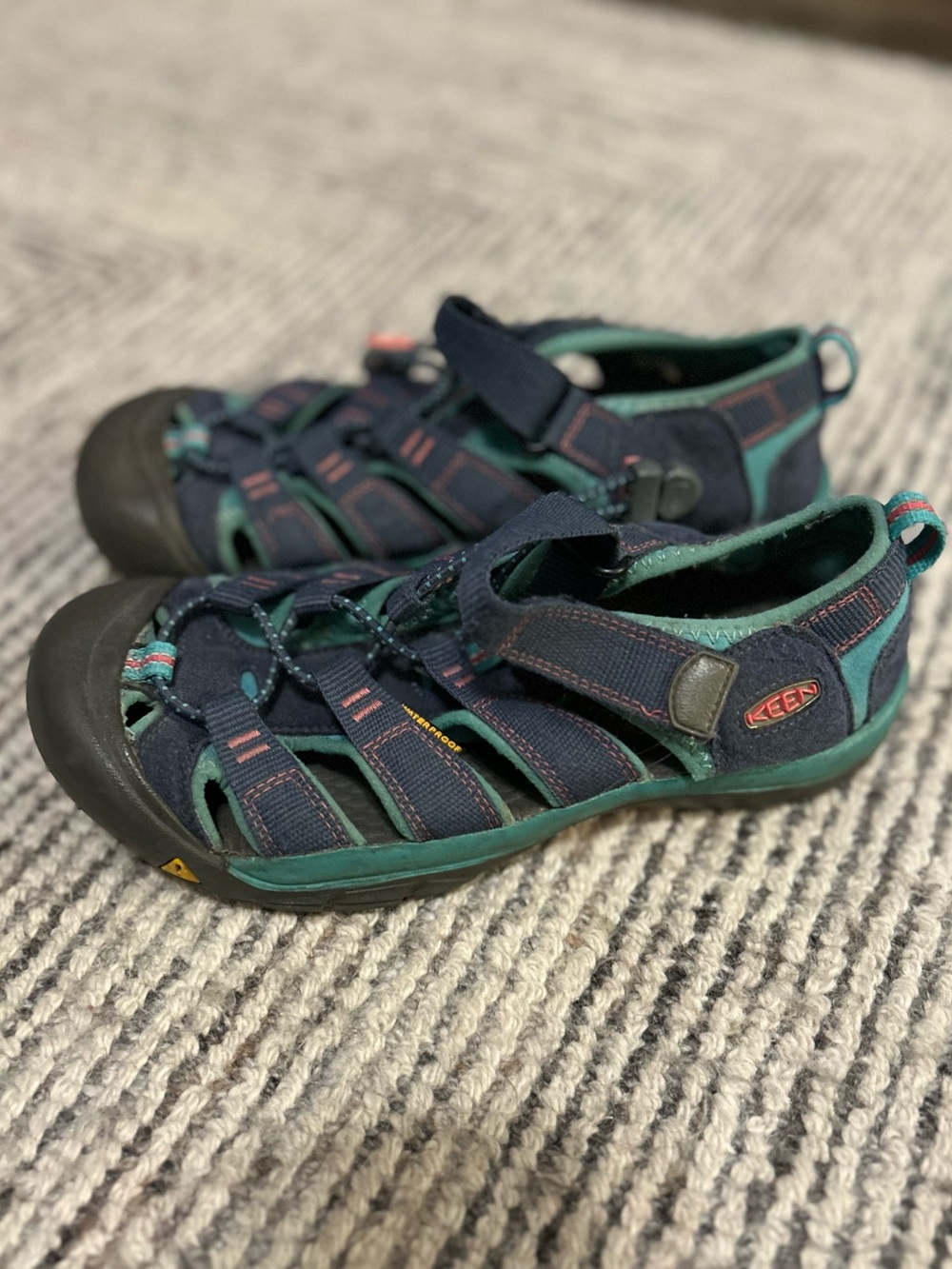 KEEN Kids' Newport H2 Sport Sandals - Navy & Teal Size 5 Boys